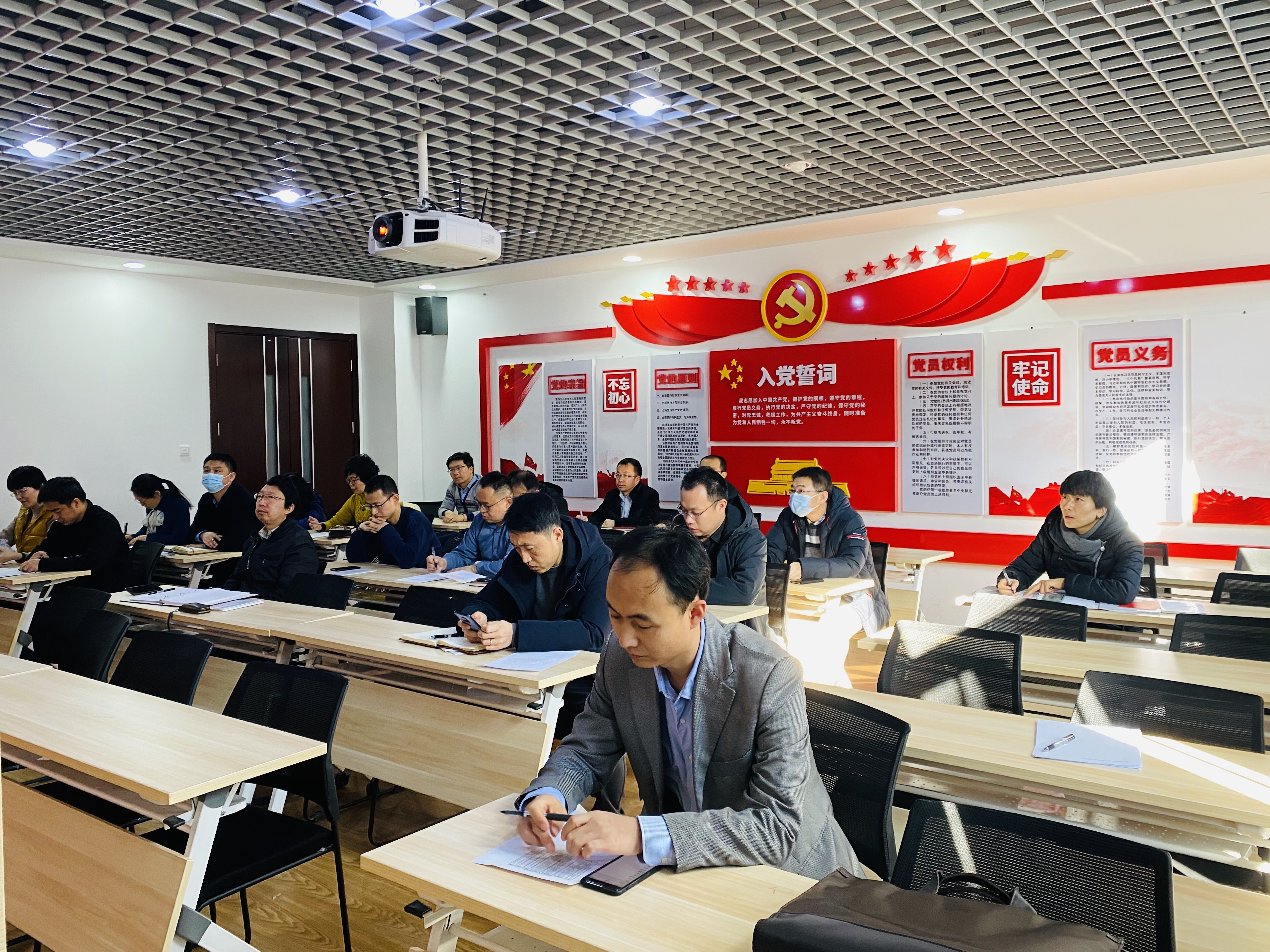 6e209aa9d04b4ab797f6028554e9f09d.jpg 6e209aa9d04b4ab797f6028554e9f09d.jpg