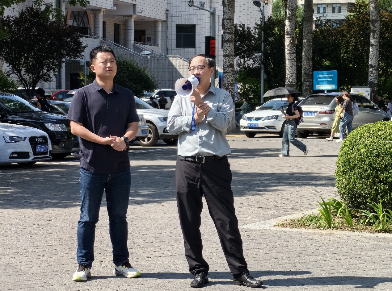 4d3643e022c3416983ba5936ce2d9271.png 4d3643e022c3416983ba5936ce2d9271.png